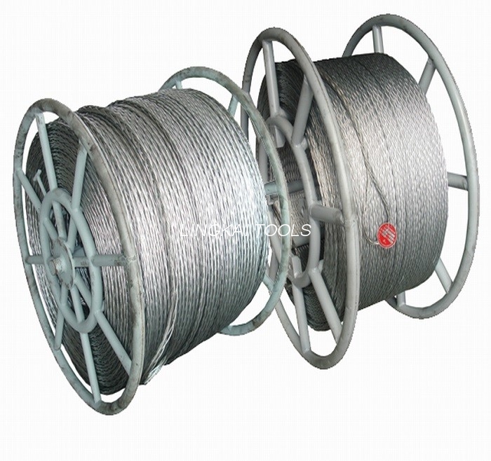 16 mm nesisukantis plieninis vielinis lynas, skirtas dviems laidininkams, styginiams oro linijos įrankiai